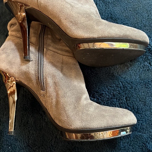 INC gray booties. Size 6.5. Leather. - Picture 6 of 6